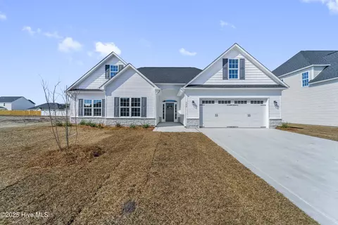358 Water Wagon Trl, Jacksonville, NC 28546