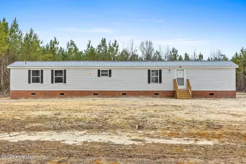 46 Watson Grave Yard Rd, Clarkton, NC 28433