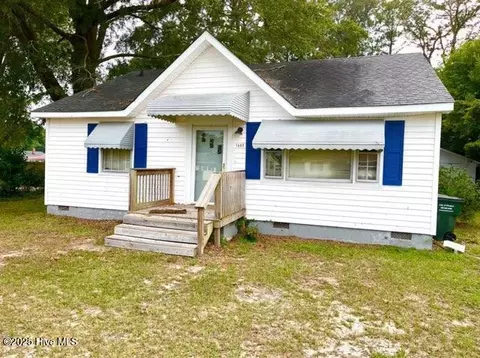 1006 Cleveland Dr, Kinston, NC 28504