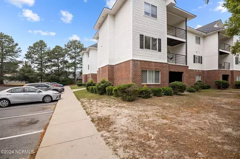 322 Brownlea Dr #B3, Greenville, NC 27858