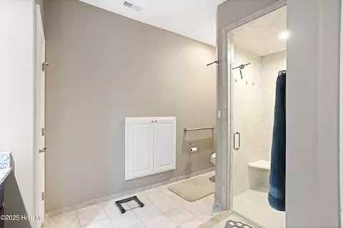 Bath - 657 Jenoa Loop, Castle Hayne, NC 28429 photo 5 of 7