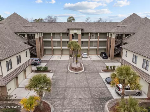 644 Village Park Dr #302, Wilmington, NC 28405