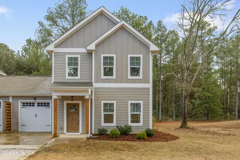 1003 Juniper Lake Rd, West End, NC 27376