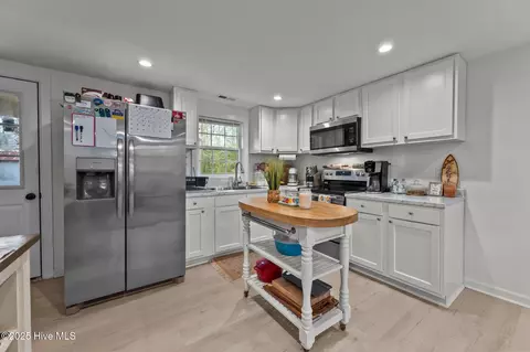 1131 Van Eden Rd, Watha, NC 28478 photo 8