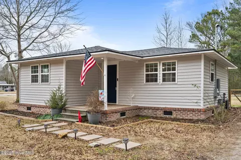 1131 Van Eden Rd, Watha, NC 28478