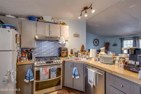 2168 Whichards Beach Rd, Chocowinity, NC 27817 photo 6