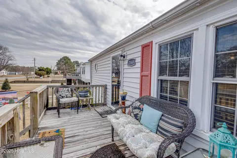 2168 Whichards Beach Rd, Chocowinity, NC 27817 photo 2