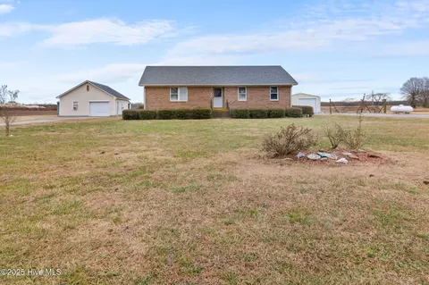 398 N Sandy Hook Rd, Shawboro, NC 27973