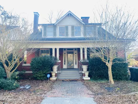 907 Nash St NW, Wilson, NC 27893