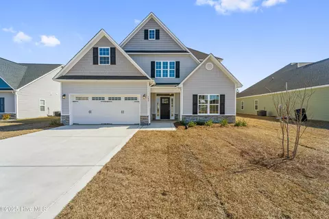 706 Secession Ln, Jacksonville, NC 28546