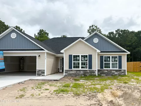 710 Ellabond St, Sneads Ferry, NC 28460