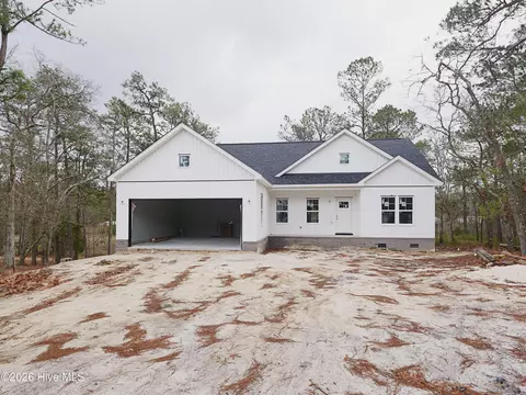 3049 River Hills Dr SW, Shallotte, NC 28470