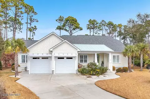 190 Gentle Breeze Ct, Southport, NC 28461