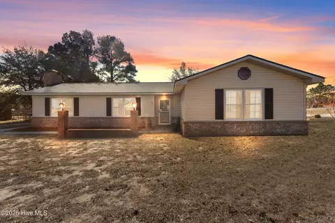 841 Arnold Rd, Wilmington, NC 28412