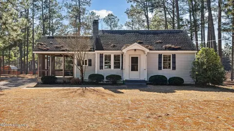 270 W Philadelphia Ave, Pinebluff, NC 28373