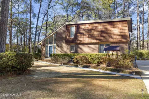 2209 Colony Plz, Jacksonville, NC 28546