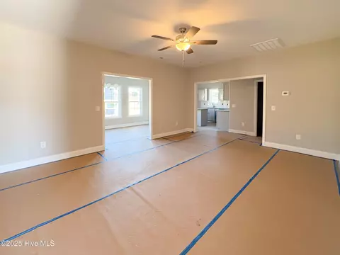 839 Cooke Dr, Hubert, NC 28539 photo 4