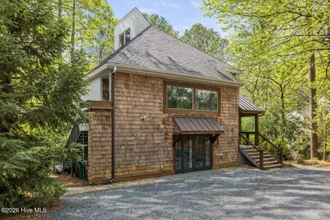 350 Pine Vista Dr, Pinehurst, NC 28374