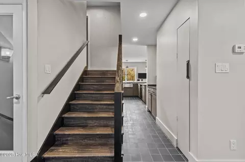 Entry Way - 350 Pine Vista Dr, Pinehurst, NC 28374 photo 5 of 6