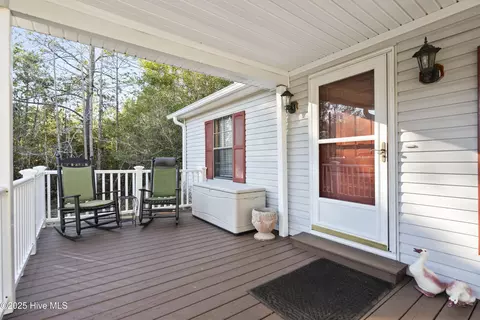 814 Peanut Rd, Hampstead, NC 28443 photo 5