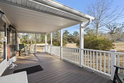 814 Peanut Rd, Hampstead, NC 28443 photo 7
