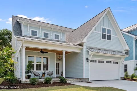 812 Lake Willow Way, Holly Ridge, NC 28445