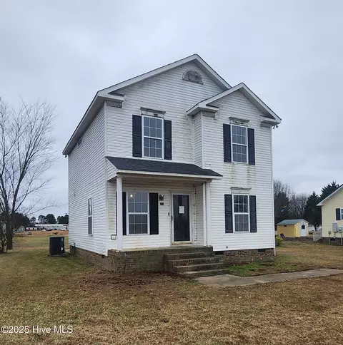 503 W Taylor St, Whitakers, NC 27891