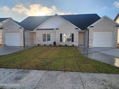 2105 Dartford Dr #A, Greenville, NC 27834