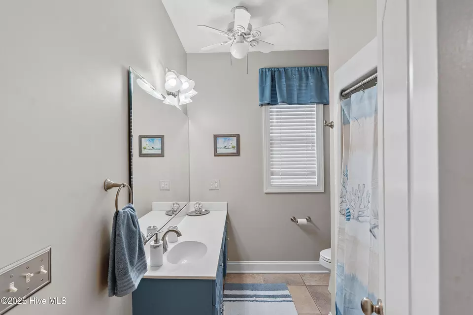 Bath - 647 N Shore Dr, Southport, NC 28461 photo 1 of 5