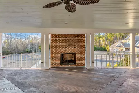 Exterior - 236 Hydrangea Ln, Hampstead, NC 28443 photo 17 of 19
