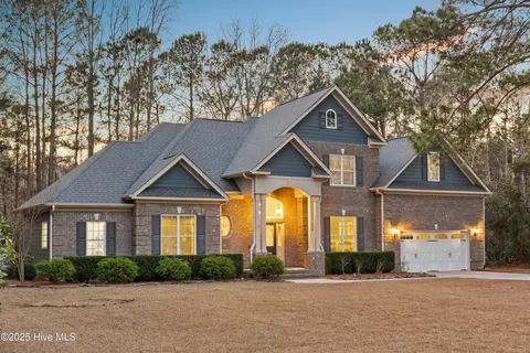 236 Hydrangea Ln, Hampstead, NC 28443