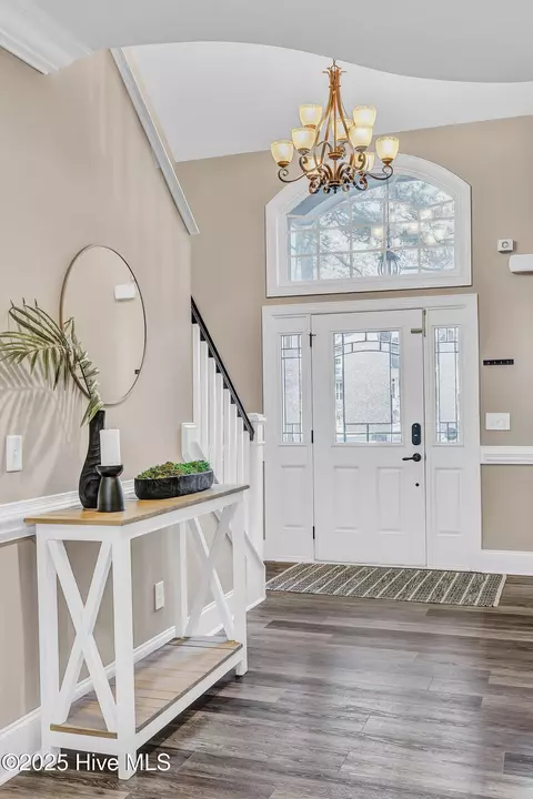 Entry Way - 236 Hydrangea Ln, Hampstead, NC 28443 photo 4 of 4