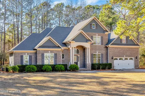 Exterior - 236 Hydrangea Ln, Hampstead, NC 28443 photo 5 of 19
