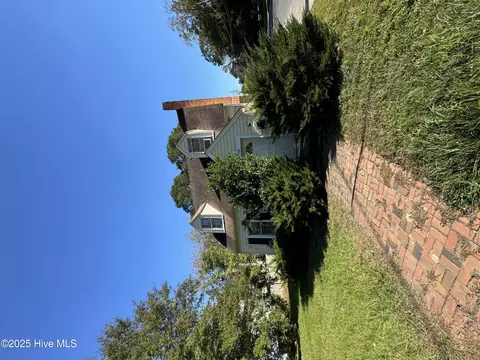 911 N Market St, Washington, NC 27889