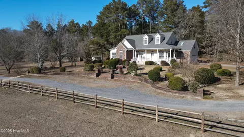 115 Watson Rd, Vass, NC 28394