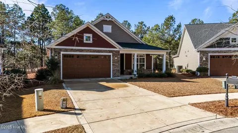 209 Tippecanoe Pl, Aberdeen, NC 28315