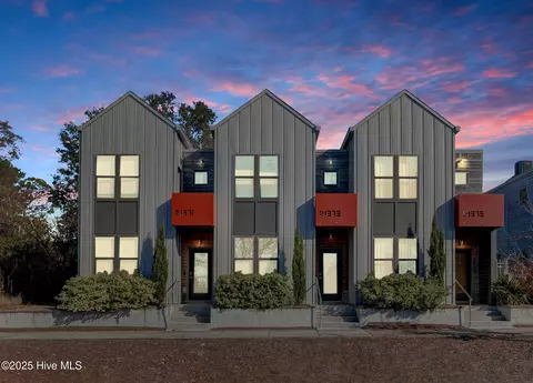 1373 S 3rd St, Wilmington, NC 28401