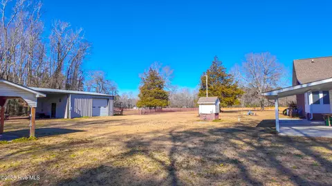3944 Old Boardman Rd, Evergreen, NC 28438 photo 5