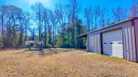 3944 Old Boardman Rd, Evergreen, NC 28438 photo 9