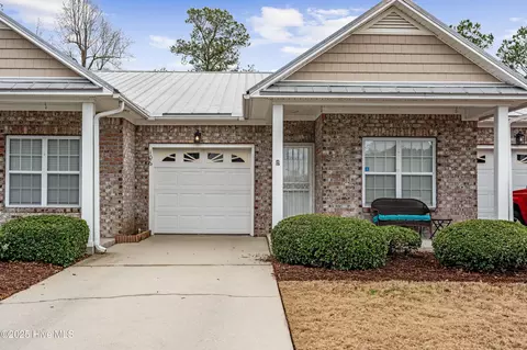 106 Grace Point Dr, Winnabow, NC 28479