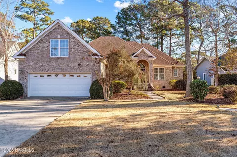 948 Oyster Pointe Dr, Sunset Beach, NC 28468