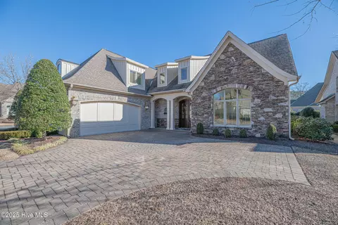 4101 Parmer Pl, Greenville, NC 27858
