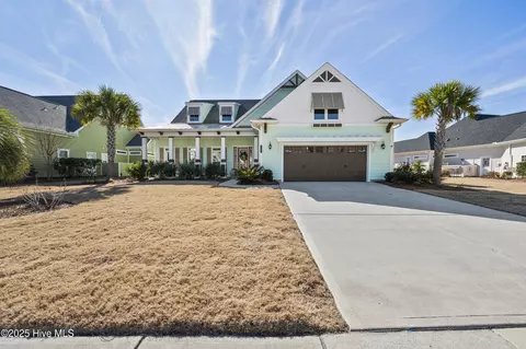 4333 Singletary Lake Dr, Leland, NC 28451