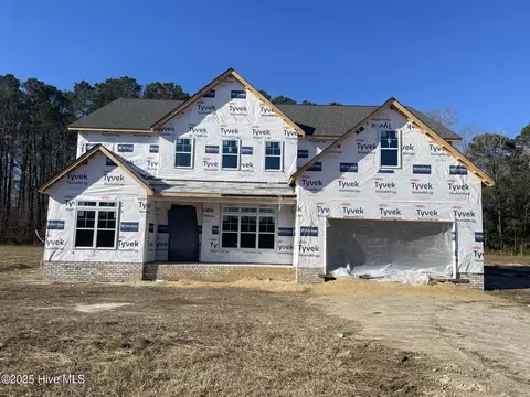 246 Shortleaf Dr, Grimesland, NC 27837