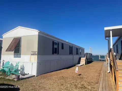 Undisclosed, Emerald Isle, NC 28594