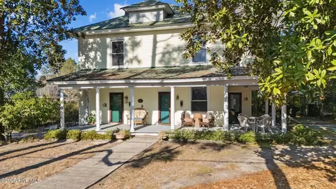 407 E Main St, Aberdeen, NC 28315