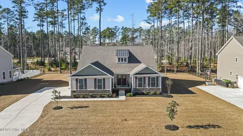 5008 Spring Green Pass, New Bern, NC 28562