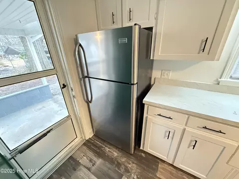 Kitchen - 115 Lake Ave, Dudley, NC 28333 photo 2 of 4