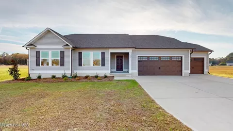 204 Berkshire Dr, La Grange, NC 28551