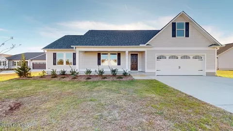 202 Berkshire Dr, La Grange, NC 28551